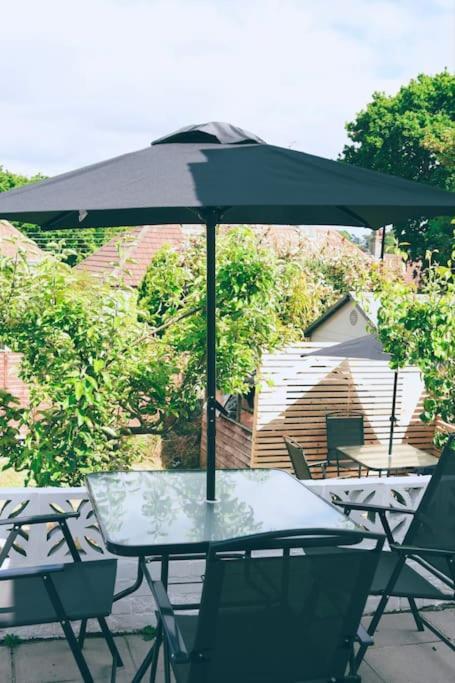 The Palm House Falmouth - Minutes From The Beach! Exterior foto